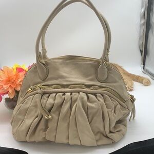 Sabina Large Tan Leather Shoulder Bag. LP1470